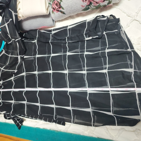 Blouse - Picture 9 of 9